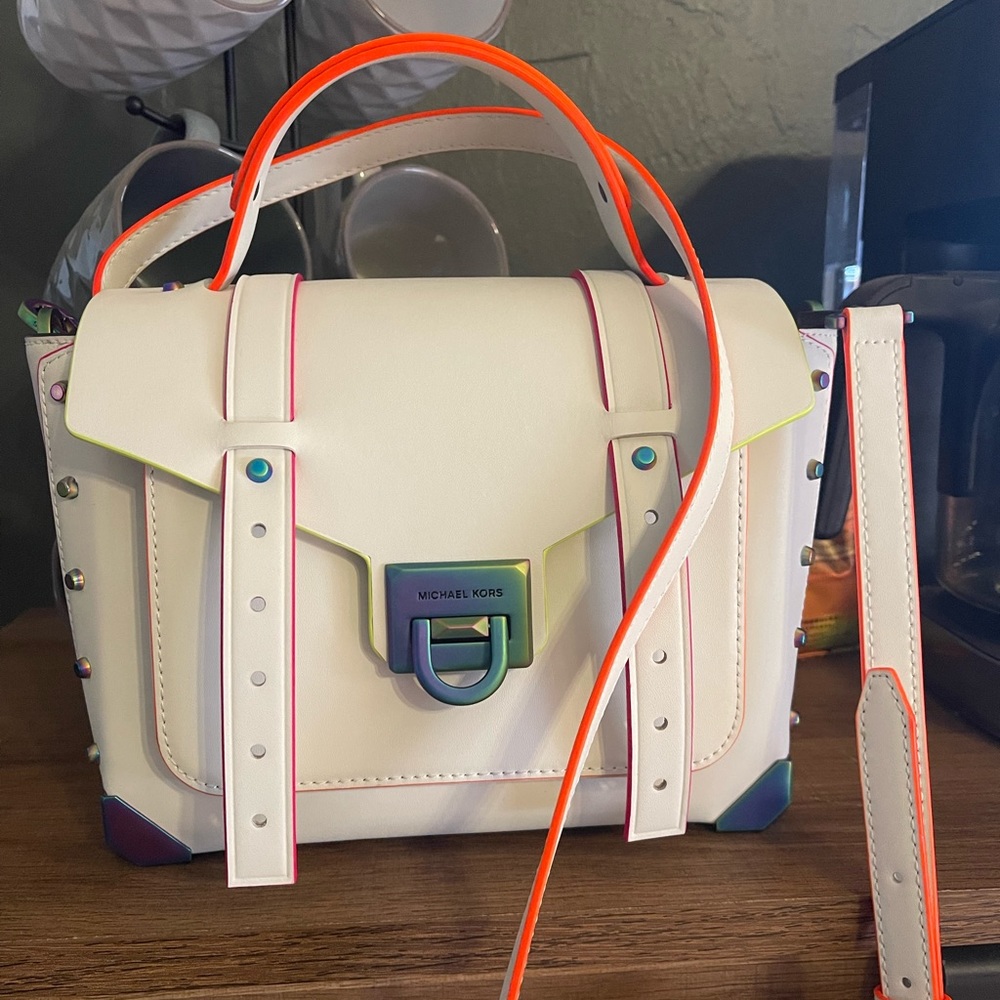 Michael kors satchel
